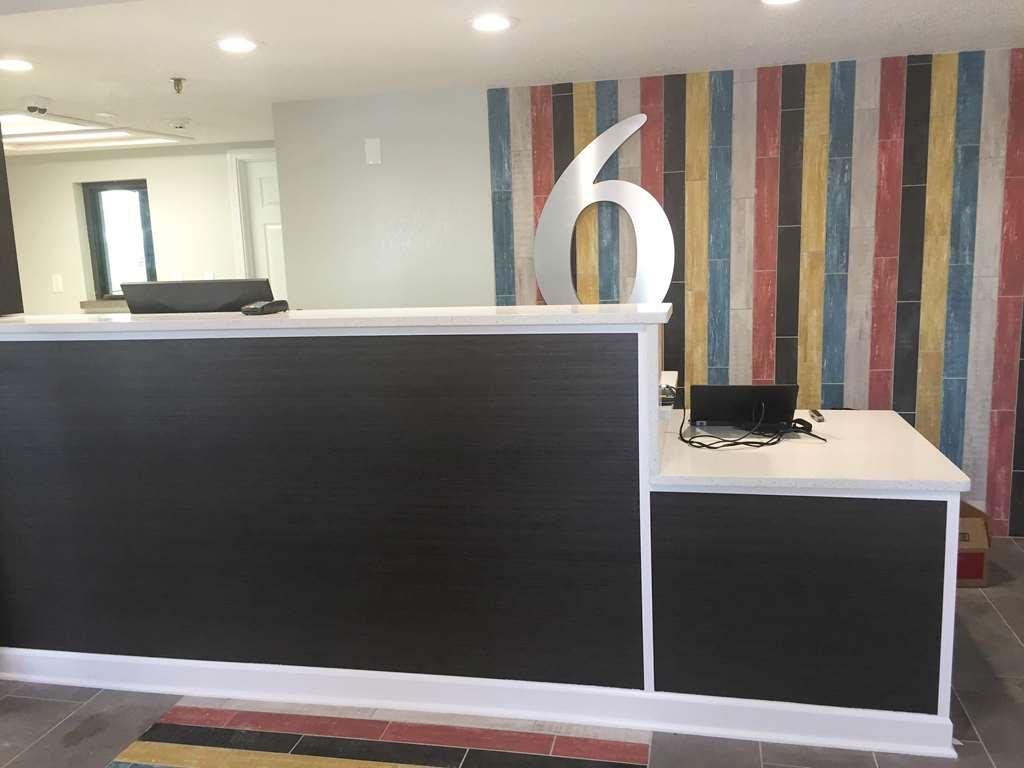 Motel 6 Effingham, Il Интериор снимка