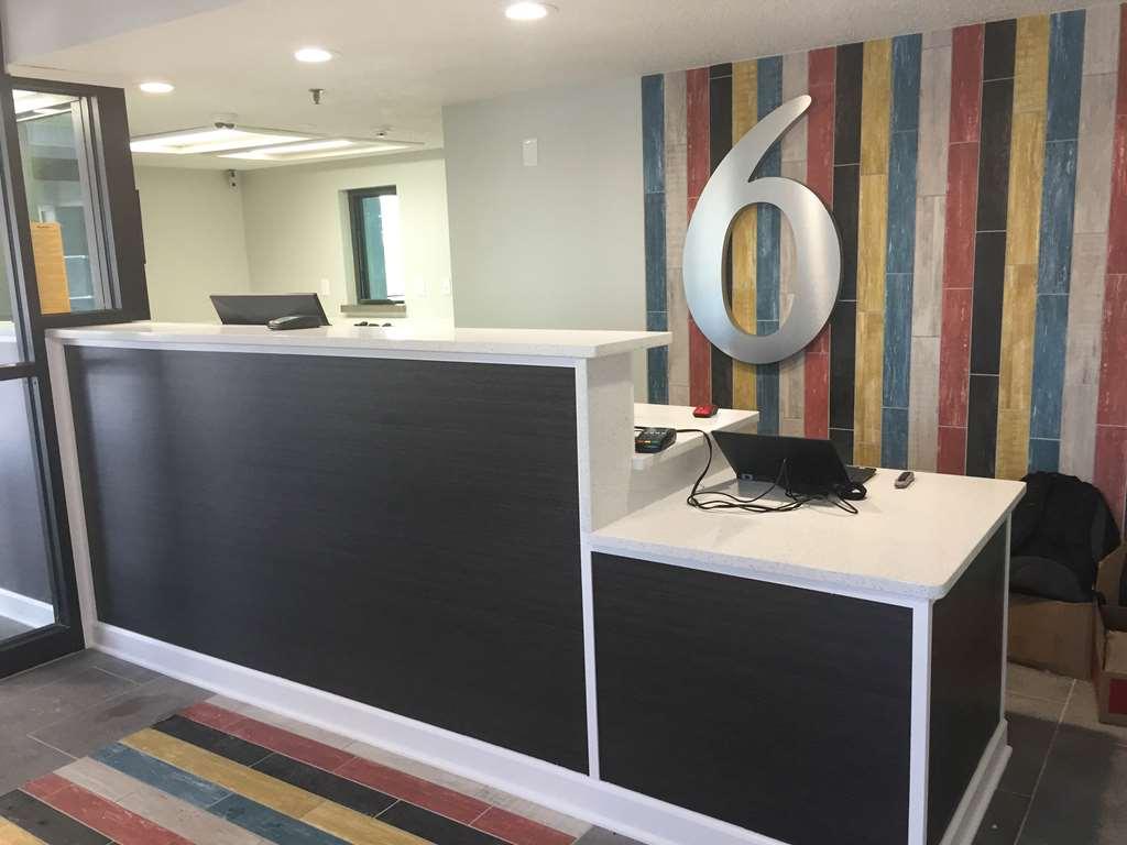 Motel 6 Effingham, Il Интериор снимка